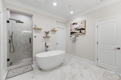 Tiny photo for 5521 Southcrest Way, San Jose, CA 95123 (MLS # ML82028699)