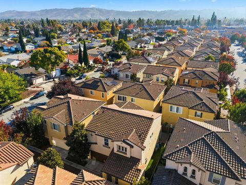 Tiny photo for 5521 Southcrest Way, San Jose, CA 95123 (MLS # ML82028699)