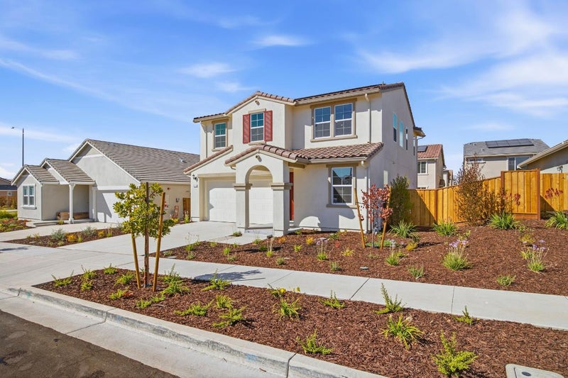 2010 Peony Street