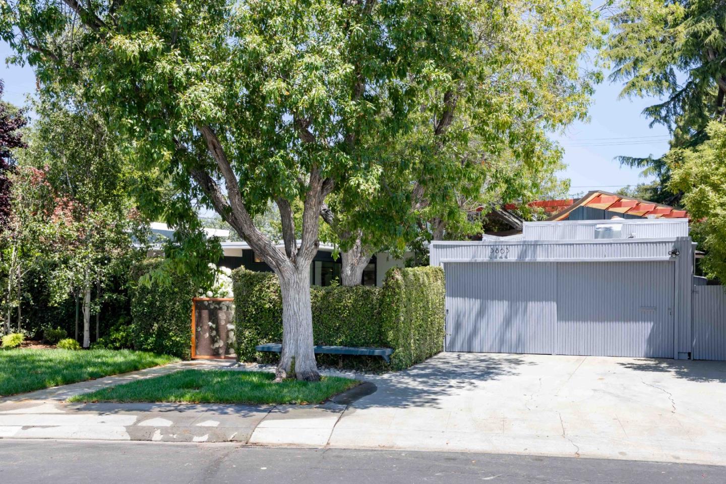 3865 Mumford Place