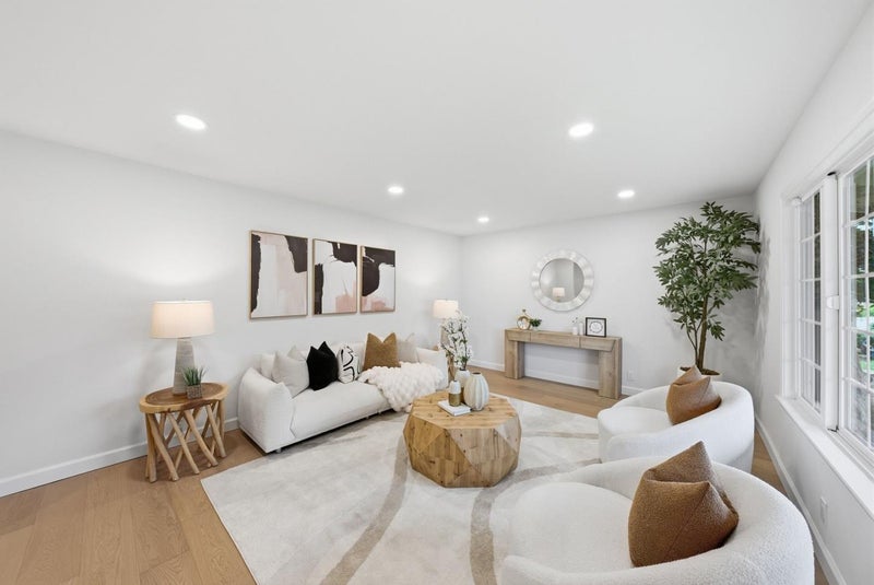 5343 Hounds Estate