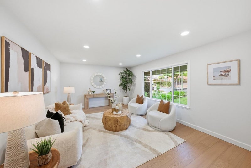 5343 Hounds Estate