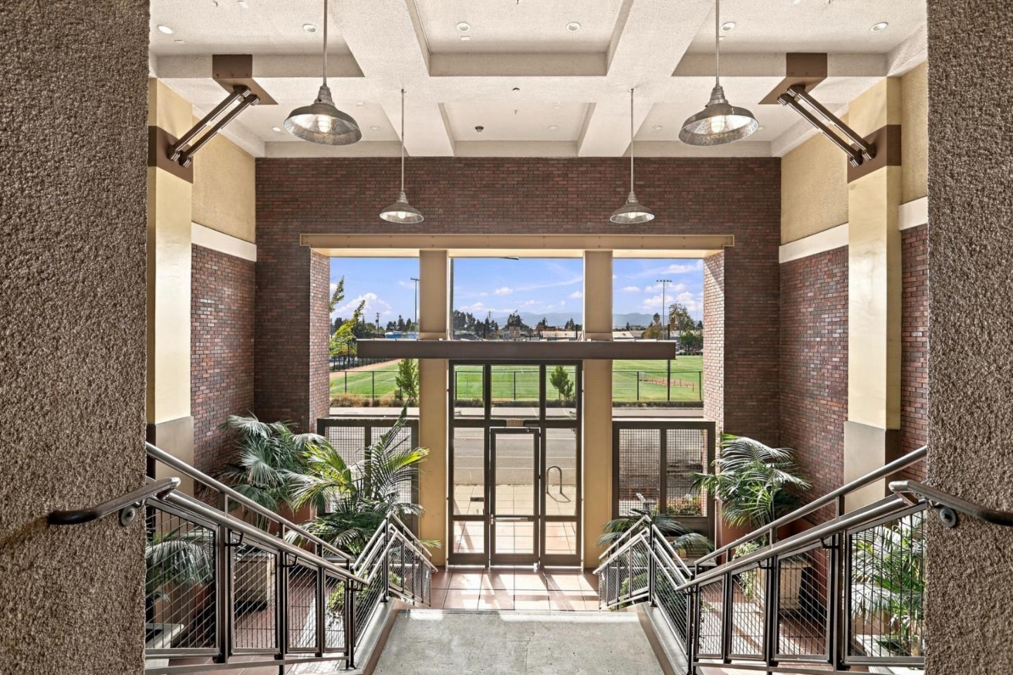 809 Auzerais Avenue 303, San Jose CA 95126