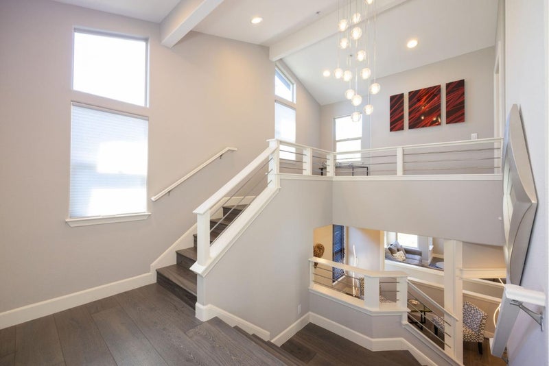 523 El Granada Boulevard