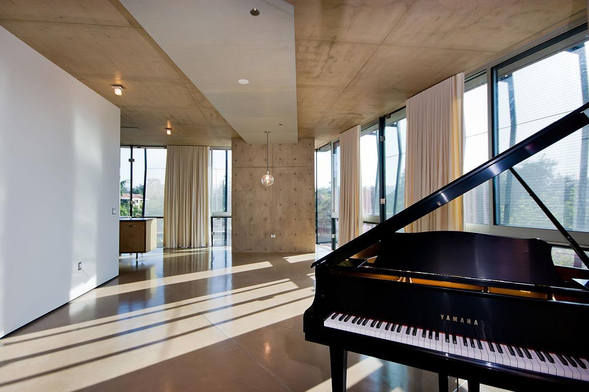 102 University Avenue 3A 3B 3C