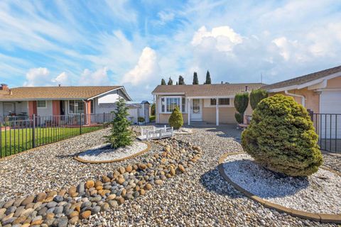 Tiny photo for 1880 Dove Way, HAYWARD, CA 94545 (MLS # ML82037830)