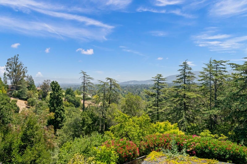 21100 Saratoga Hills Road