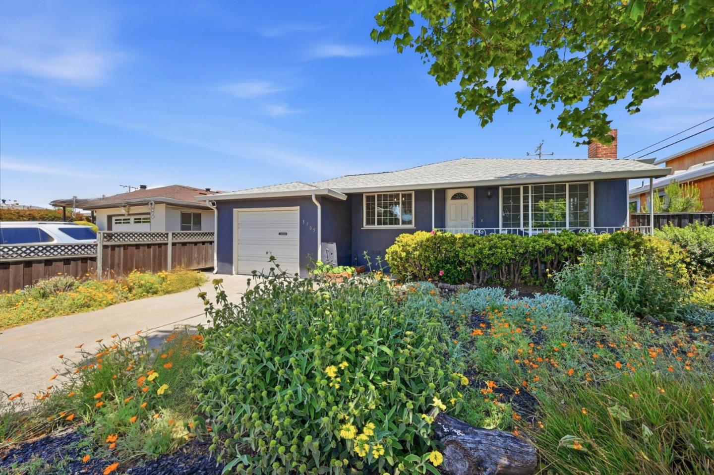 3705 Pasadena Drive