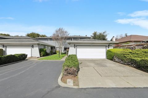 Photo of 19524 Redwood Glen, CASTRO VALLEY, CA 94546 (MLS # ML82043878)