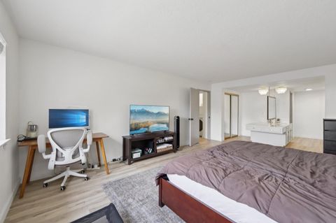 Tiny photo for 19524 Redwood Glen, CASTRO VALLEY, CA 94546 (MLS # ML82043878)