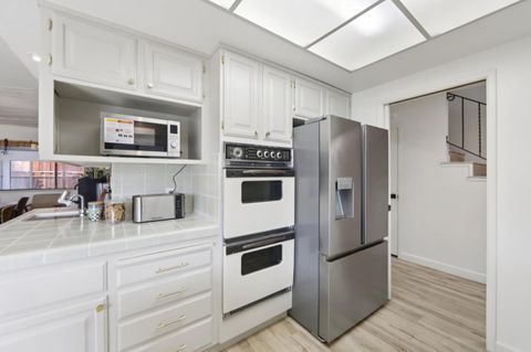 Tiny photo for 19524 Redwood Glen, CASTRO VALLEY, CA 94546 (MLS # ML82043878)