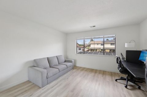 Tiny photo for 19524 Redwood Glen, CASTRO VALLEY, CA 94546 (MLS # ML82043878)