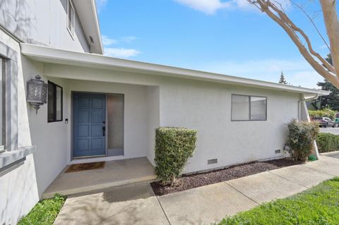 Tiny photo for 19524 Redwood Glen, CASTRO VALLEY, CA 94546 (MLS # ML82043878)