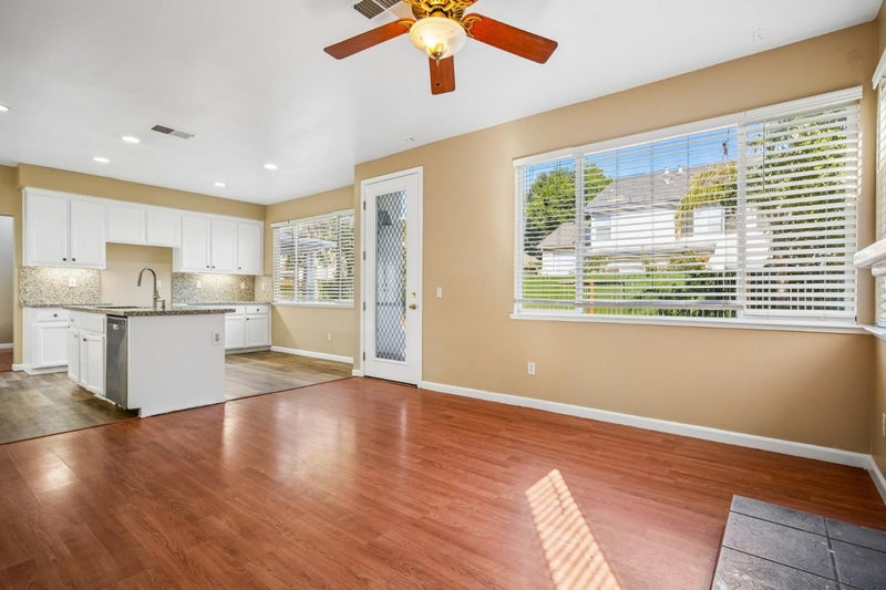 421 De Bord Drive