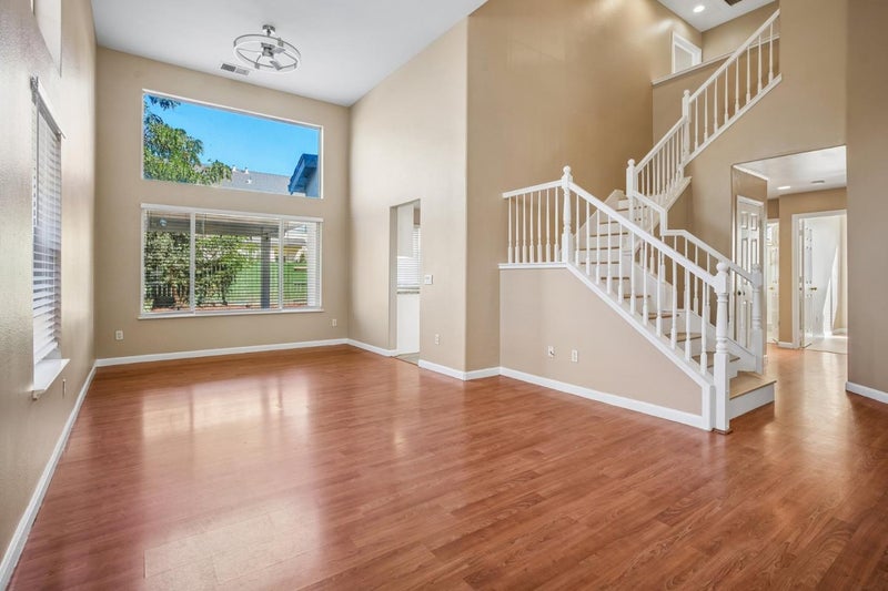 421 De Bord Drive