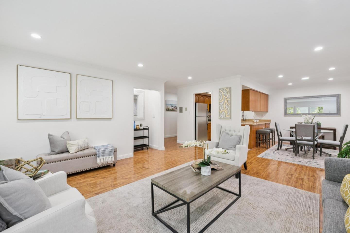 1121 Douglas Avenue 302