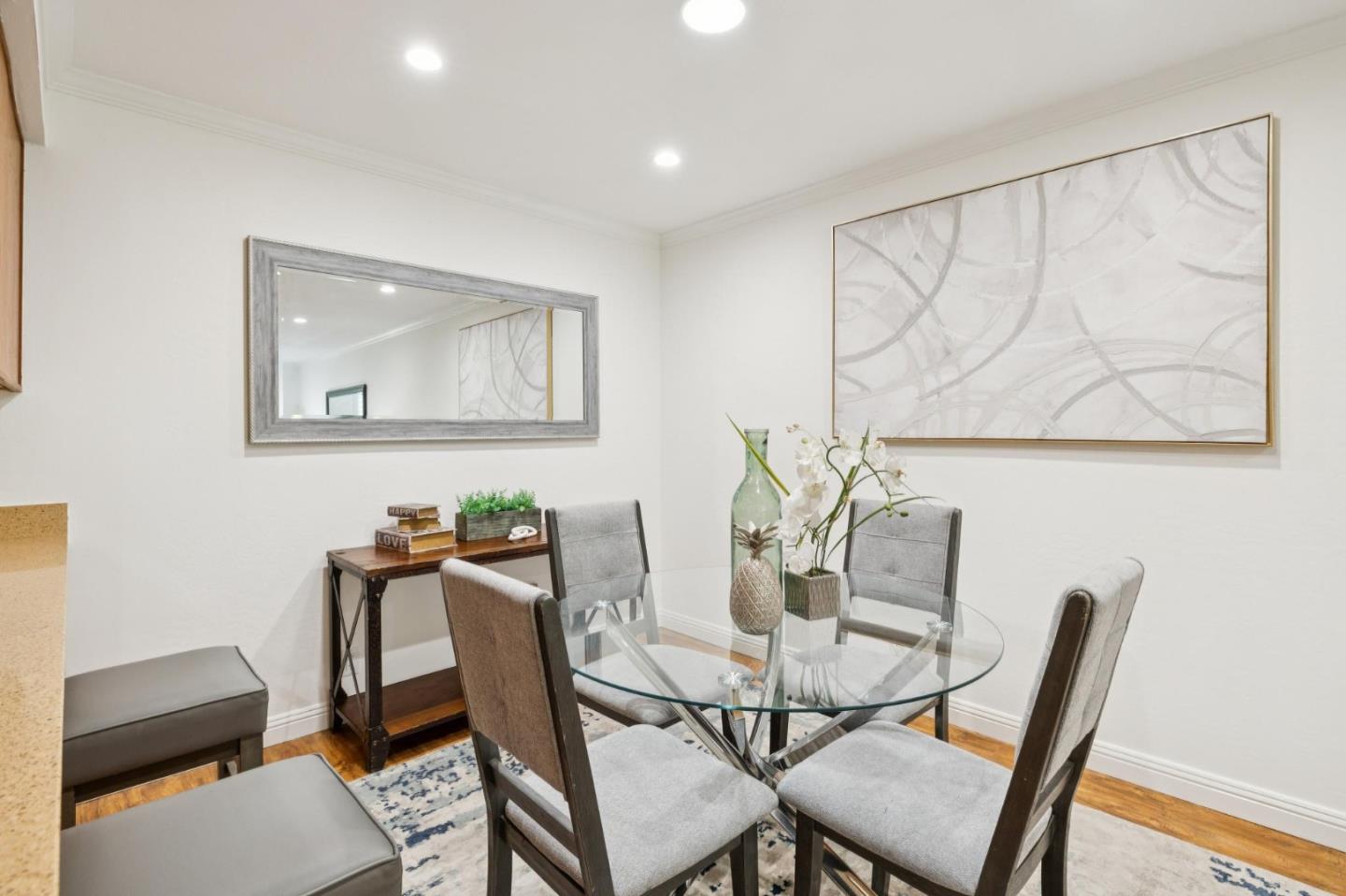 1121 Douglas Avenue 302
