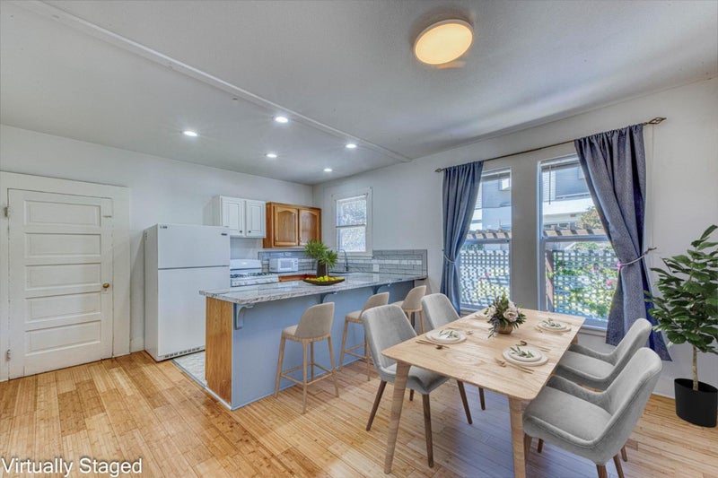 399 Hoffman Avenue