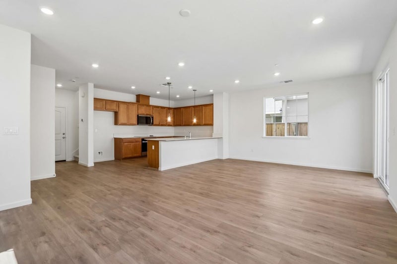 2221 Daisy Drive