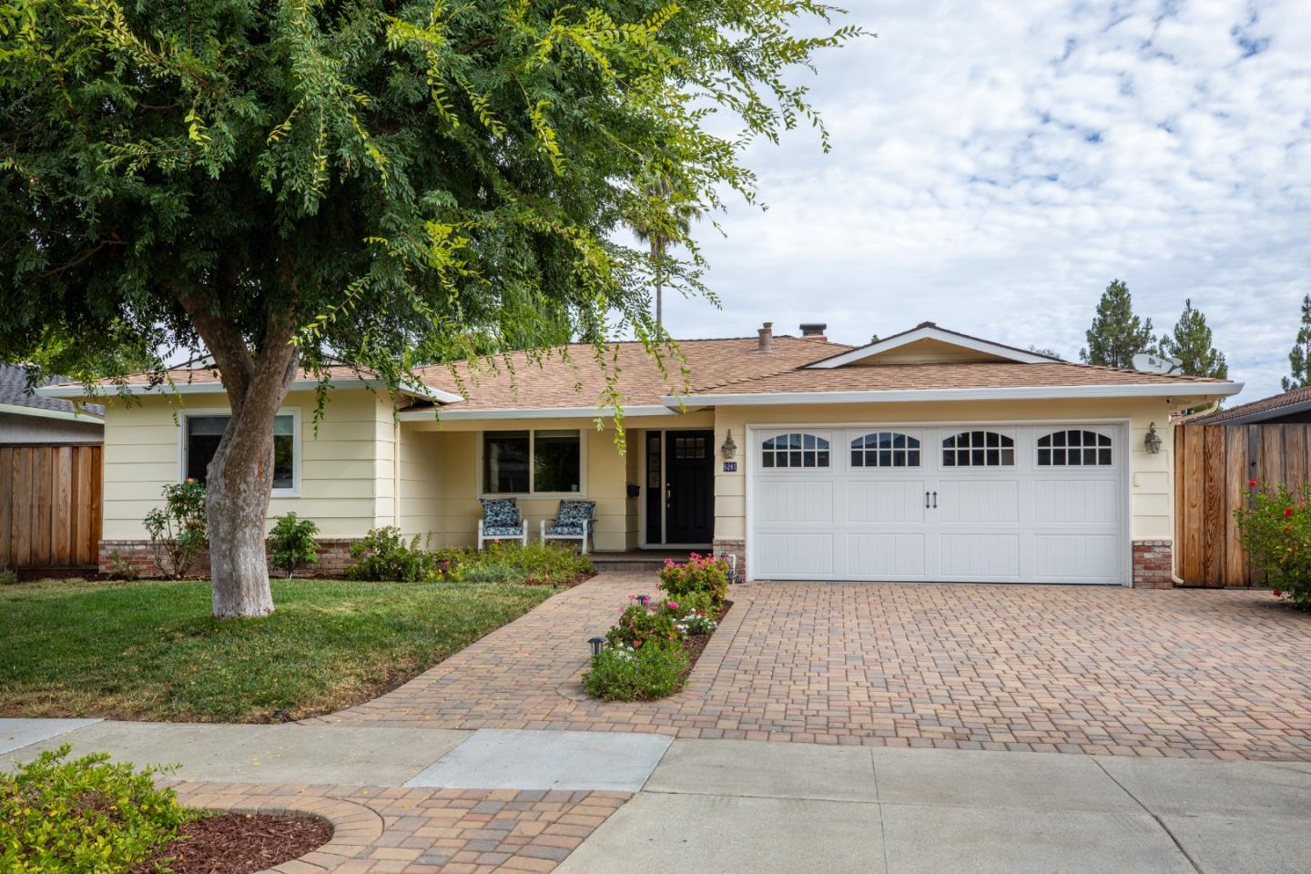 6281 Desert Flame Drive