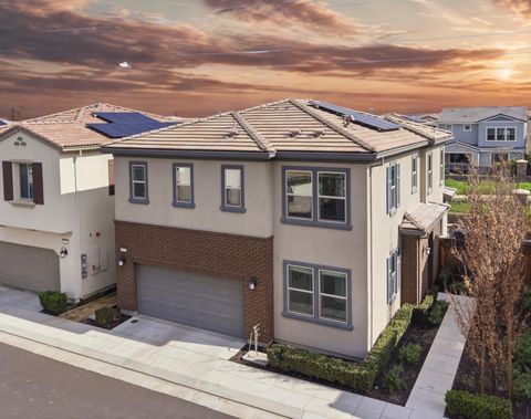 1122 South Morning Glory Drive MOUNTAIN HOUSE CA 95391