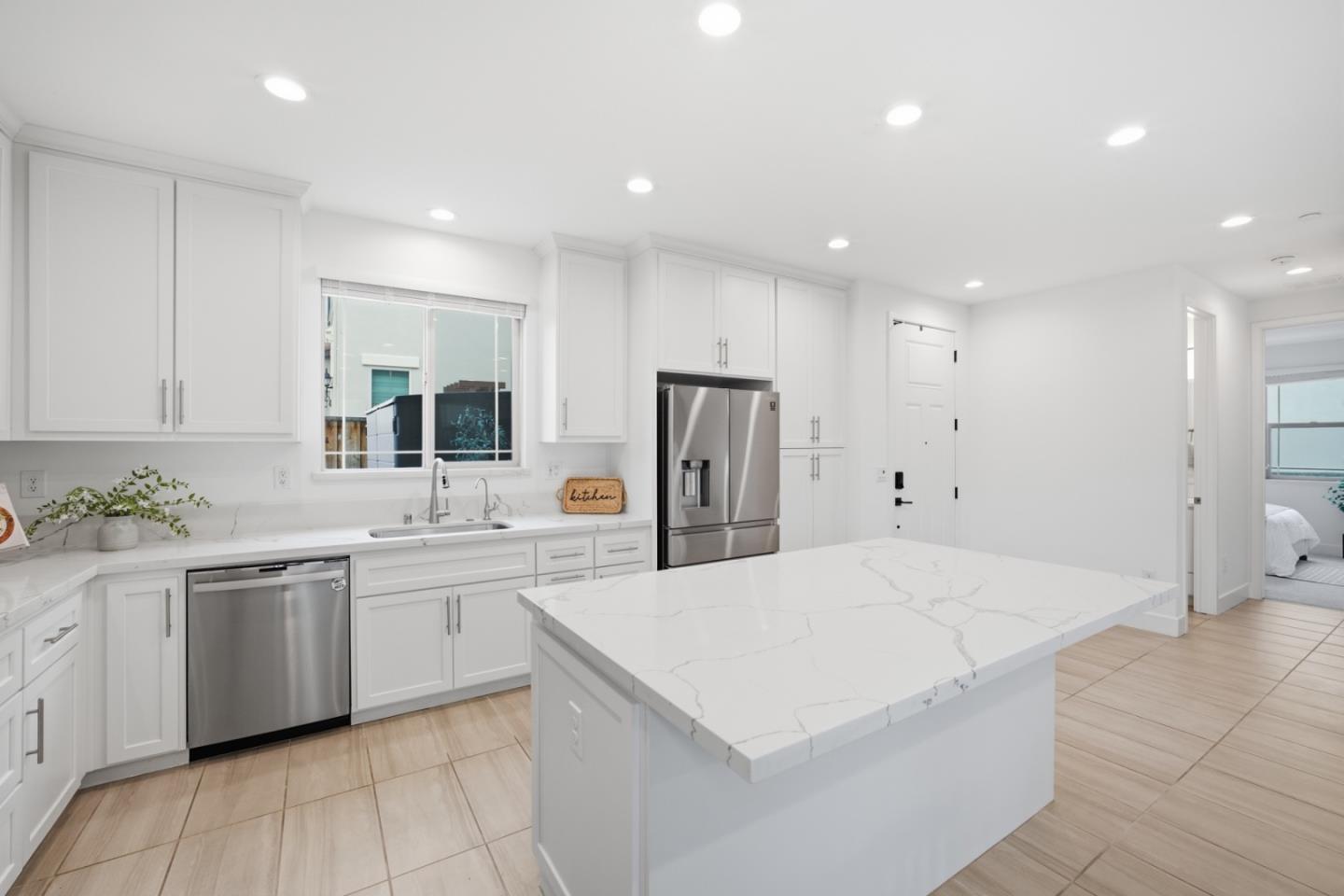 1122 South Morning Glory Drive