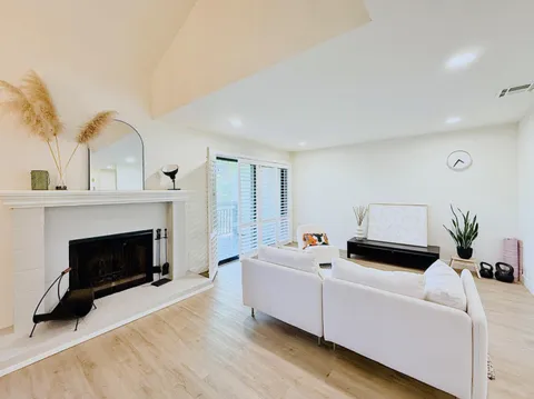 3705 Terstena Place Unit 201, Santa Clara, CA 95051 - #: ML82019157