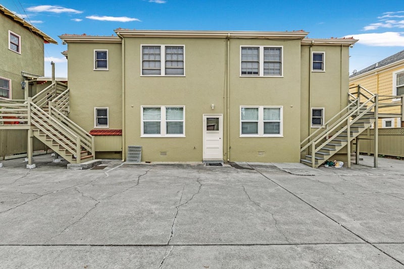 476 42nd Street