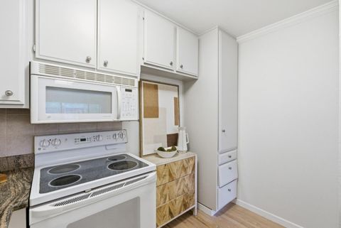 Tiny photo for 2140 Santa Cruz Avenue #E102, MENLO PARK, CA 94025 (MLS # ML82034431)