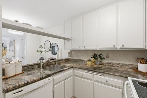 Tiny photo for 2140 Santa Cruz Avenue #E102, MENLO PARK, CA 94025 (MLS # ML82034431)