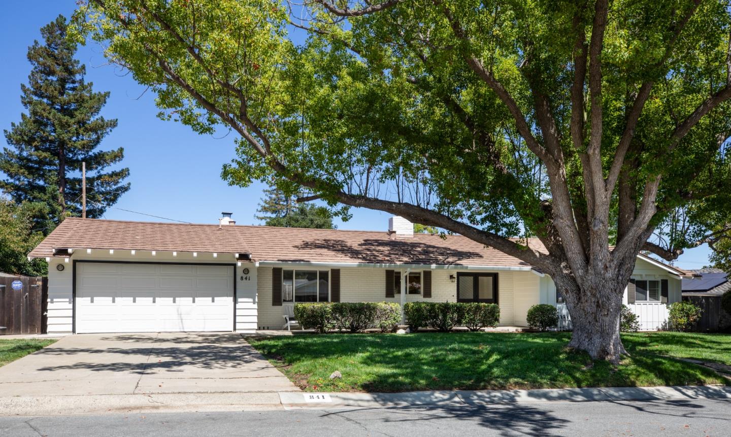 841 Carnation Court