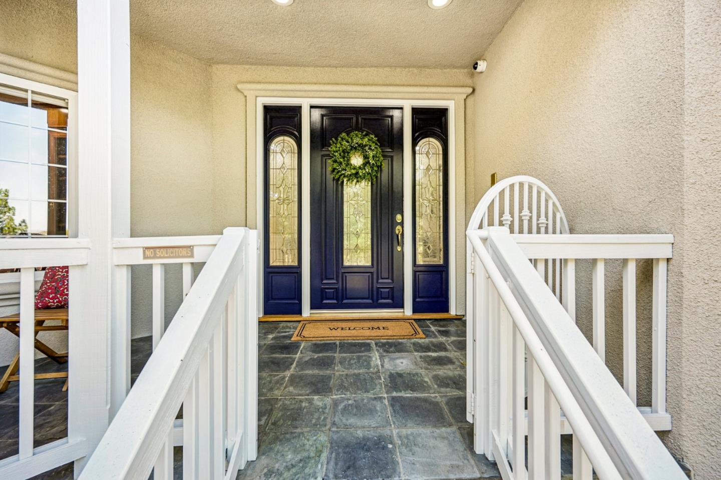 1925 Mantelli Drive