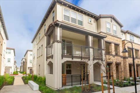 922 Loyola Lane MORGAN HILL CA 95037