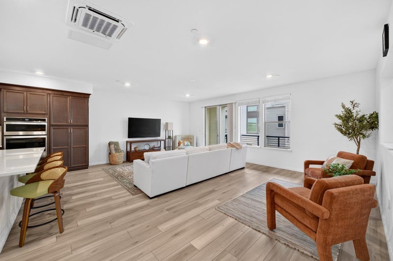 6810 Chroma Court