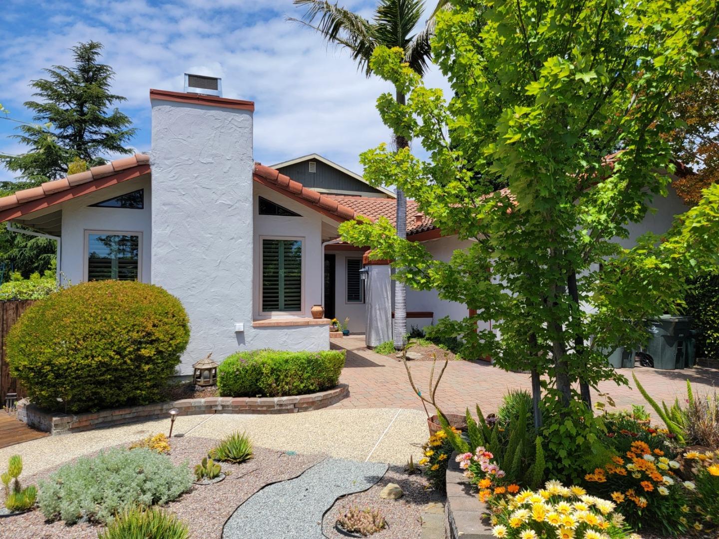 16715 Cerro Vista DR