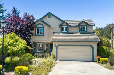 Photo of 104 Golden Eagle Court, Scotts Valley, CA 95066 (MLS # ML82051336)