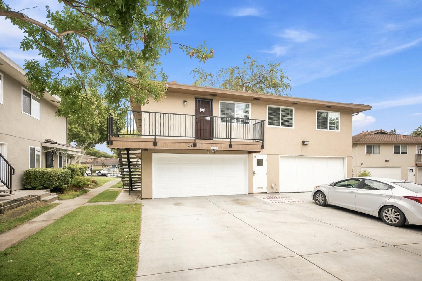 949 Gilchrist Drive