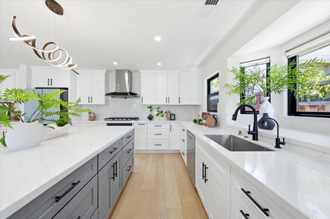 Tiny photo for 549 Emerald Avenue, San Carlos, CA 94070 (MLS # ML82039922)