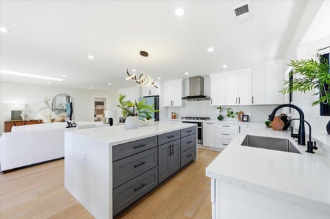 Tiny photo for 549 Emerald Avenue, San Carlos, CA 94070 (MLS # ML82039922)