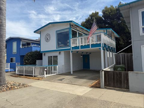 Photo of 204 Aptos Beach Drive, Aptos, CA 95003 (MLS # ML82039634)