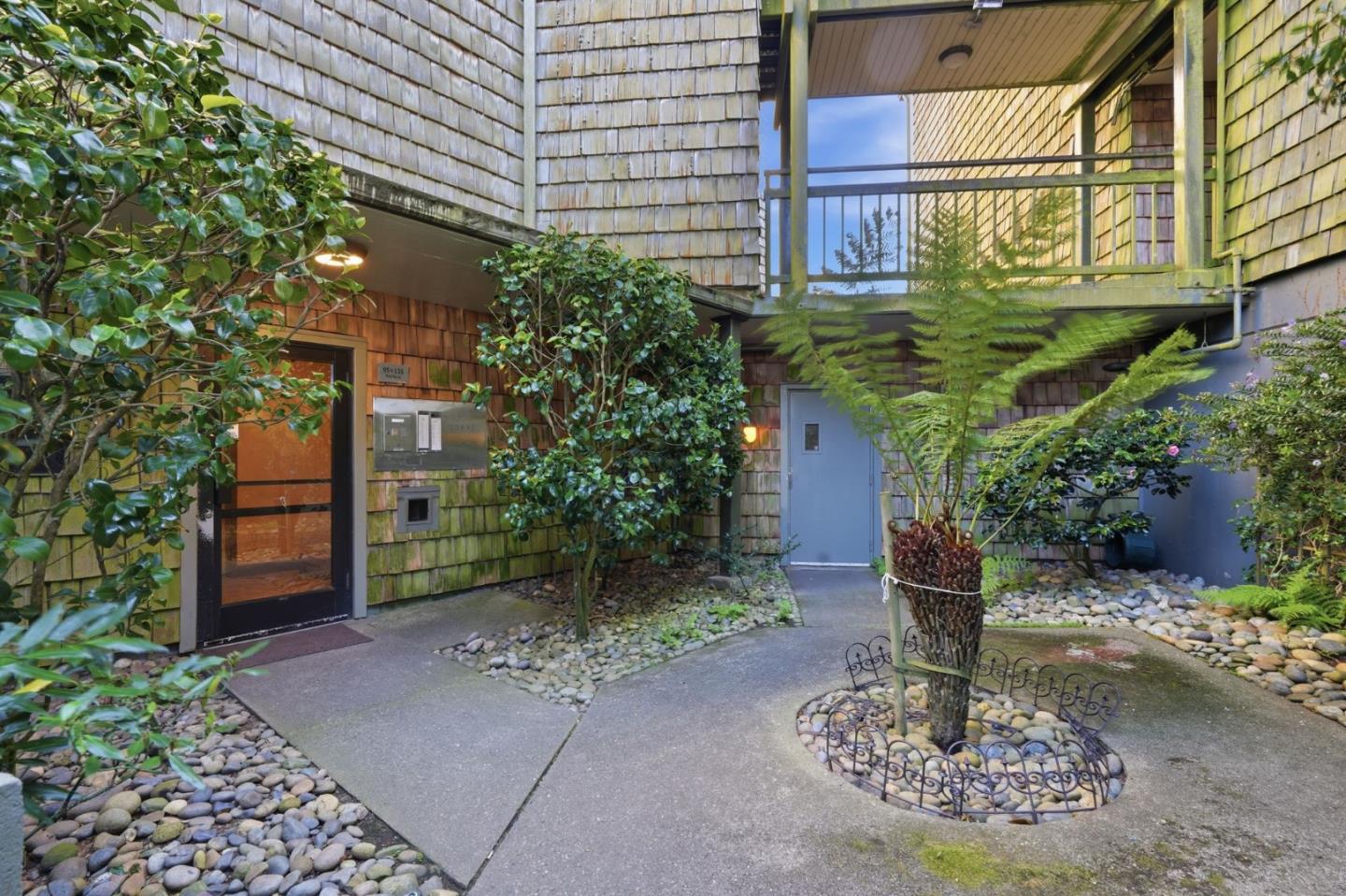 95 Red Rock Way 203M