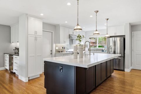 Tiny photo for 171 Santiago Avenue, Redwood City, CA 94061 (MLS # ML82036419)