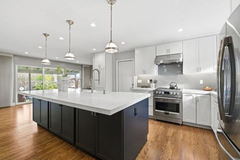 Tiny photo for 171 Santiago Avenue, Redwood City, CA 94061 (MLS # ML82036419)