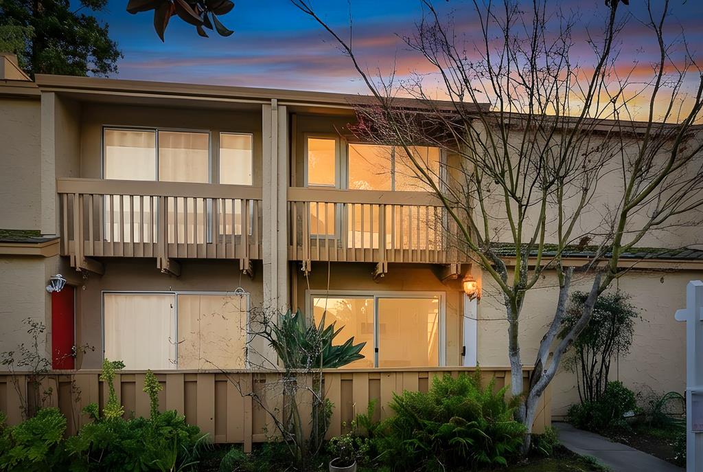 125 Connemara Way 32