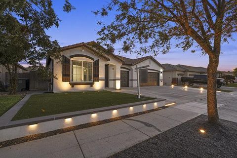 Photo of 2095 Palermo Drive, LOS BANOS, CA 93635 (MLS # ML82021158)