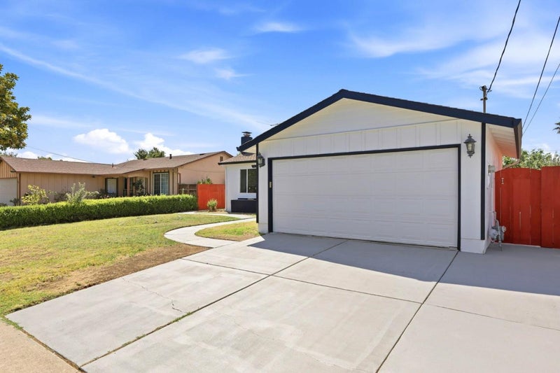 36173 Cedar Boulevard