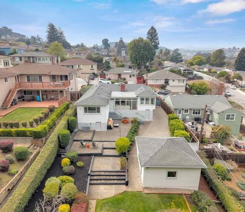 Photo of 3909 Leona Street, SAN MATEO, CA 94403 (MLS # ML82032945)