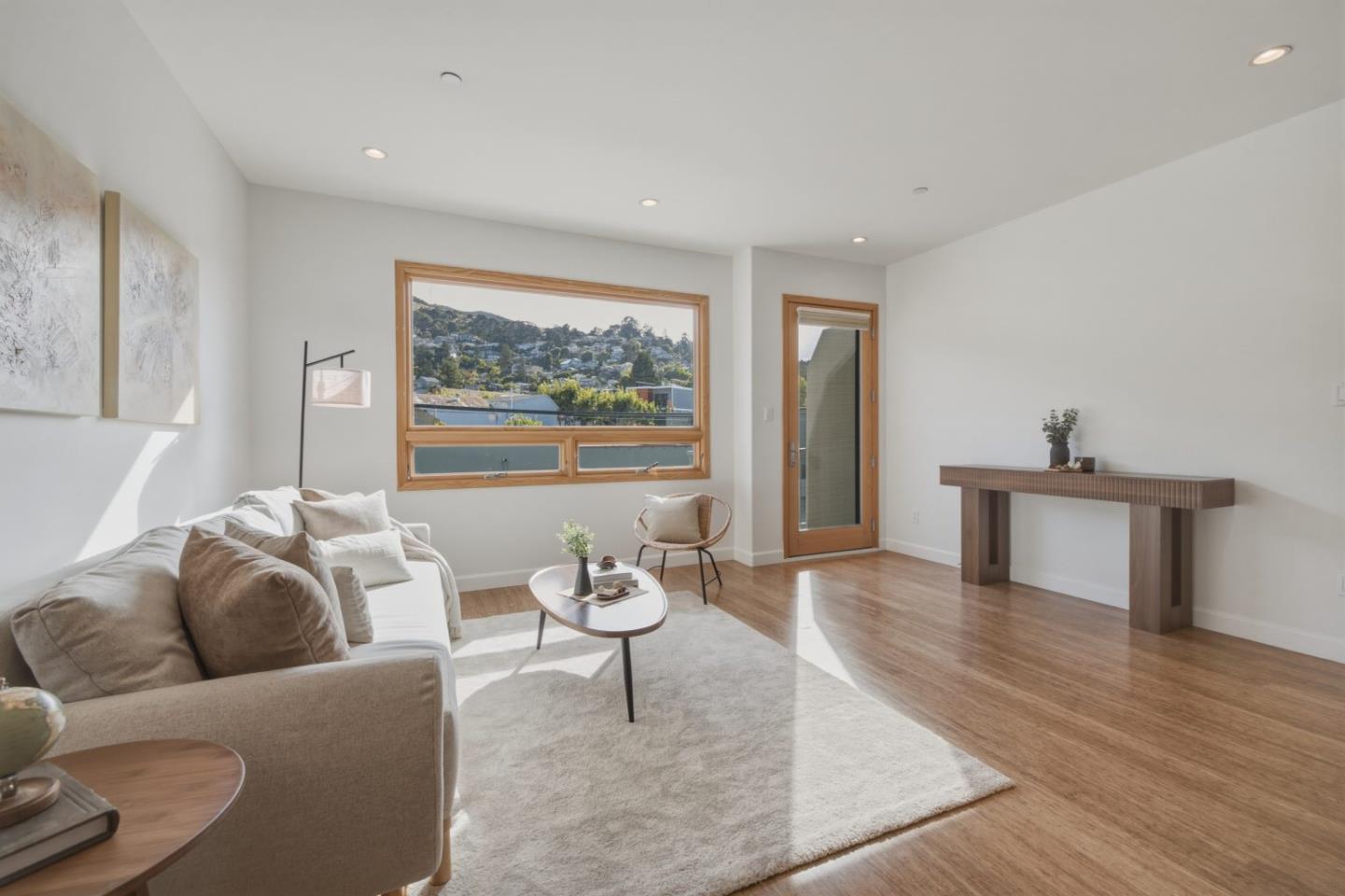 1 San Bruno Avenue N