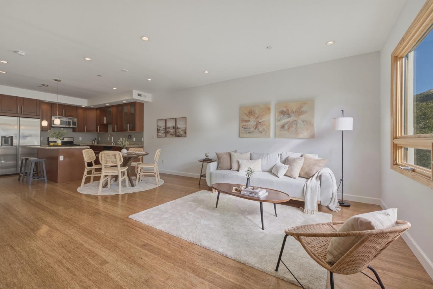1 San Bruno Avenue N