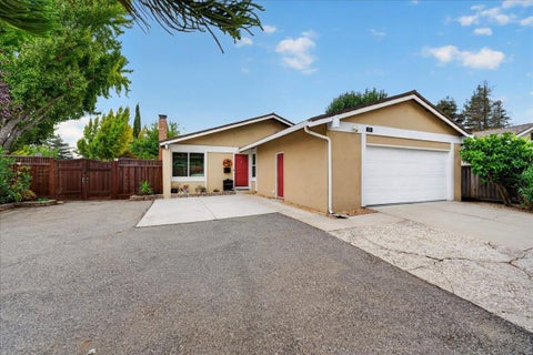 Photo of 202 Vineyard Drive, San Jose, CA 95119 (MLS # ML82065258)